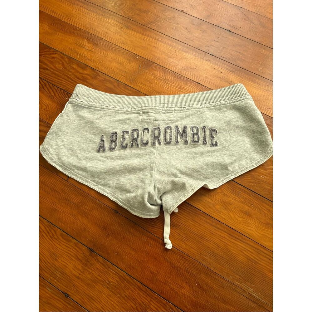 Y2K Abercrombie & Fitch Shortie Shorts - Picture 4 of 5